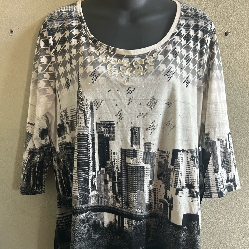 Women’s Brand New Stein Mart City XL Shirt
